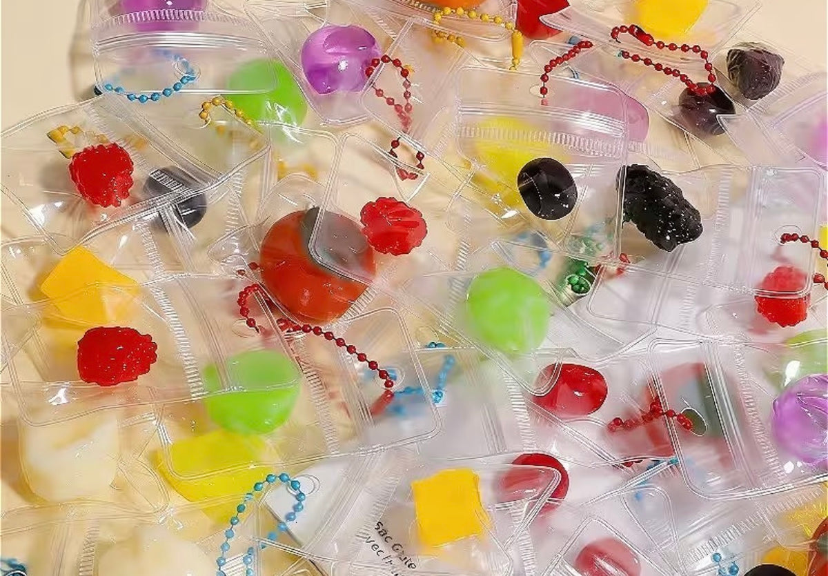 Mini kawaii squish single (randomly picked )￼
