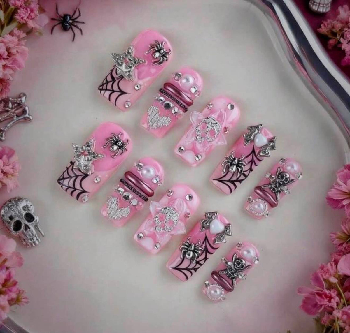 PINK HALLOWEEN BABE - PRESS ON NAILS
