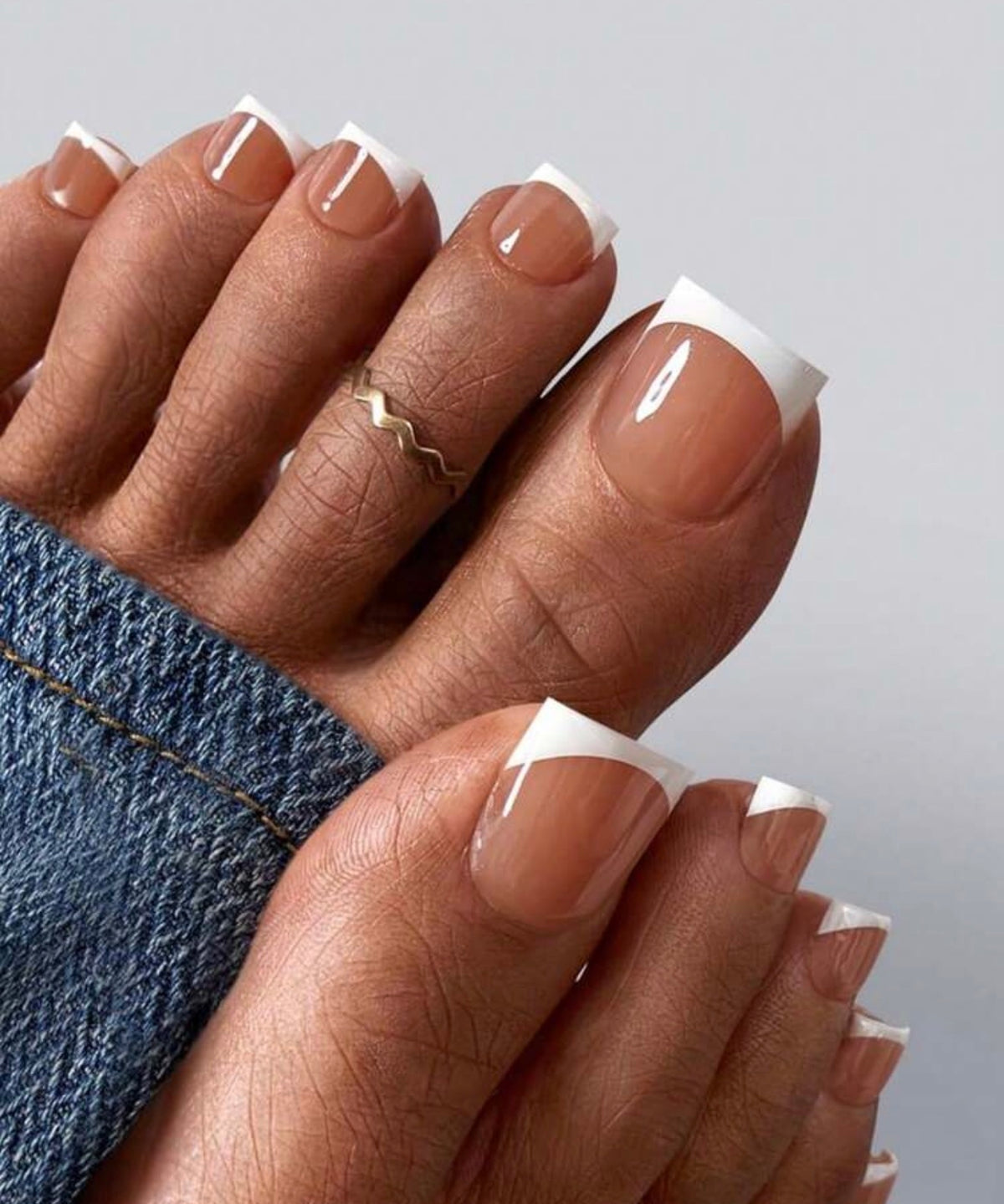 Bulk pack 150 piece French tip toenails ￼￼